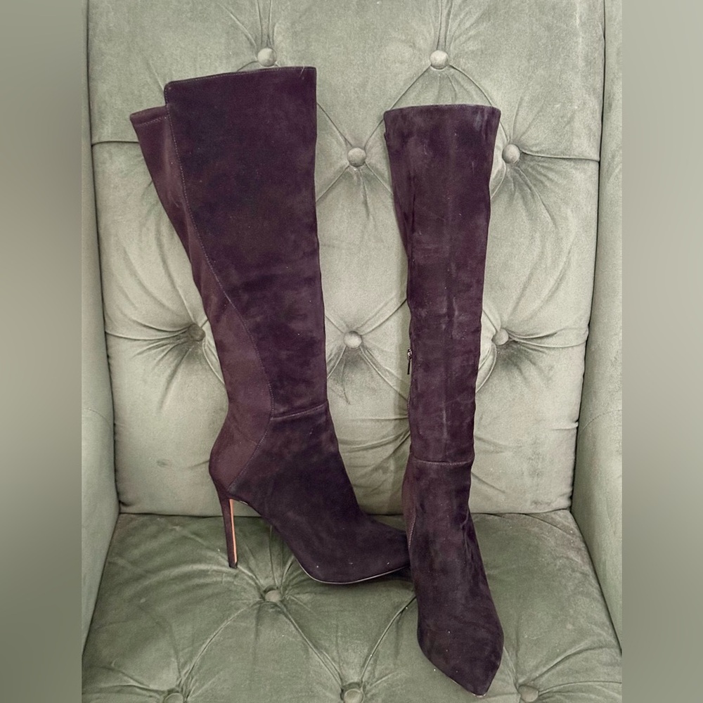 Elegant Black Suede Knee-High Women's Boots